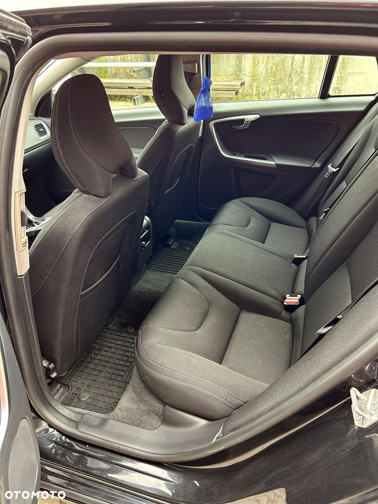 Volvo V60 D2 Kinetic - 12