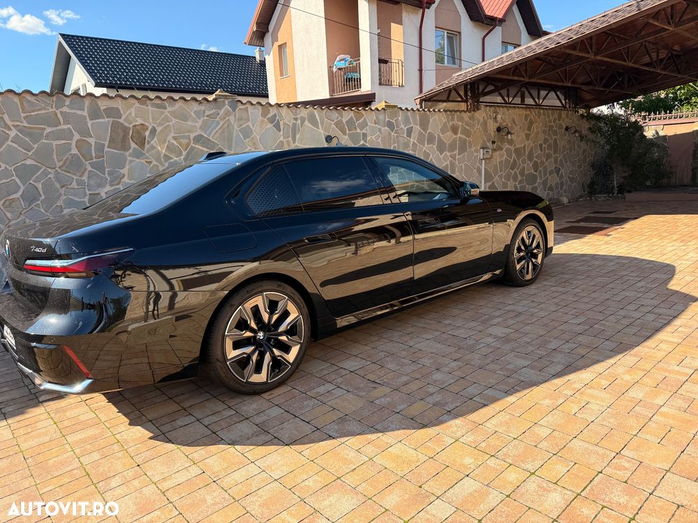 BMW Seria 7 740d xDrive MHEV - 2