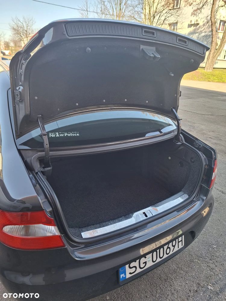 Skoda Superb 2.0 TDI Platinum DSG - 8