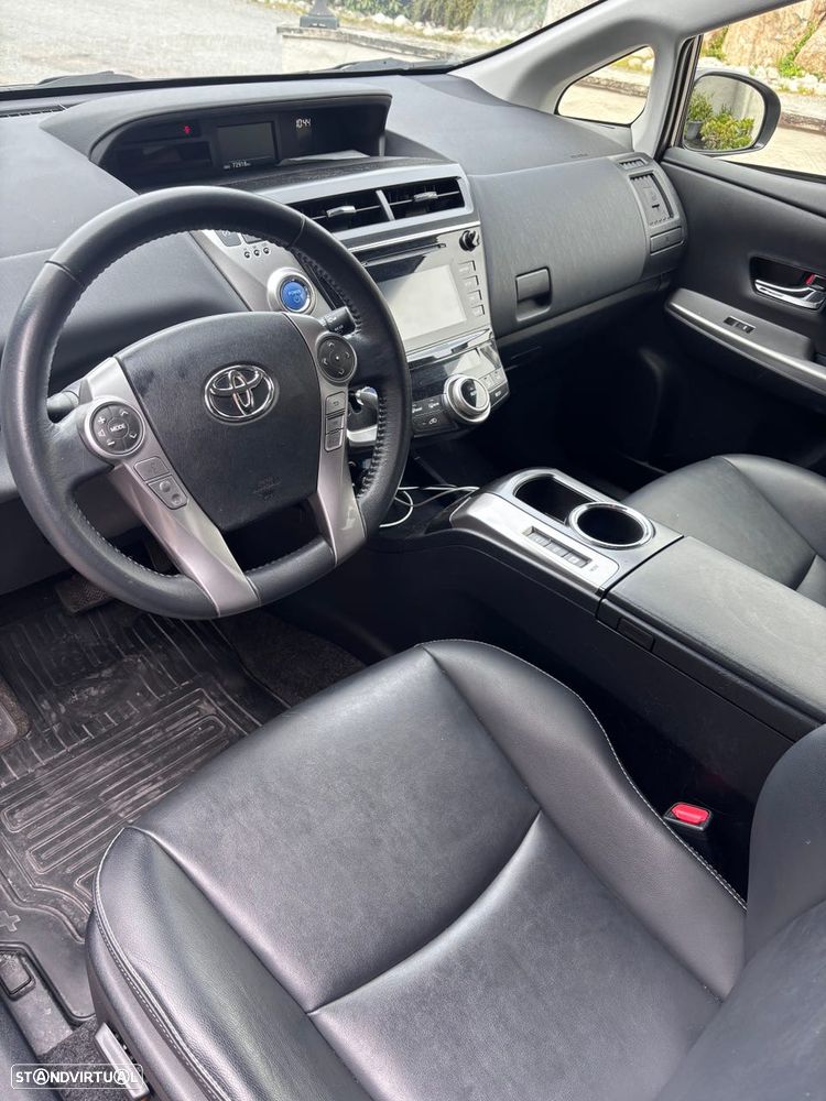 Toyota Prius 1.8 Exclusive - 4