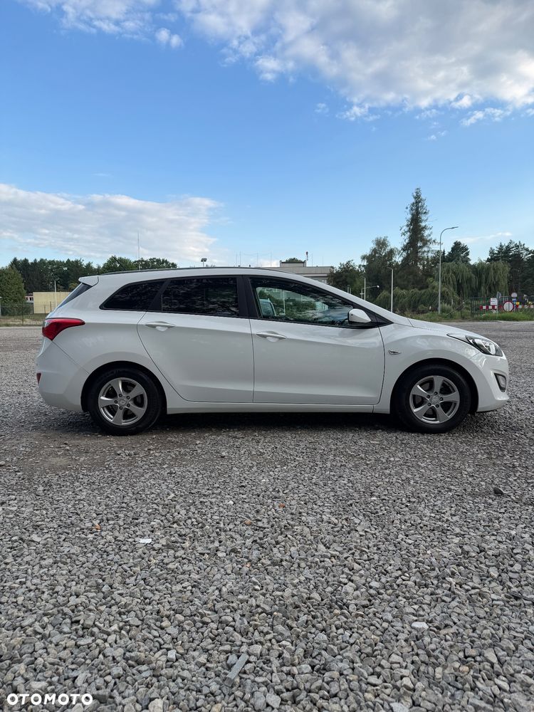 Hyundai i30 1.6 CRDi BlueDrive Classic + - 4