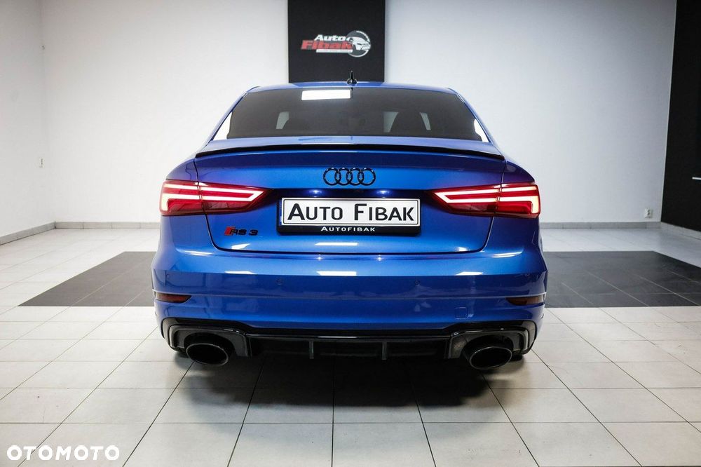 Audi RS3 Limousine - 11