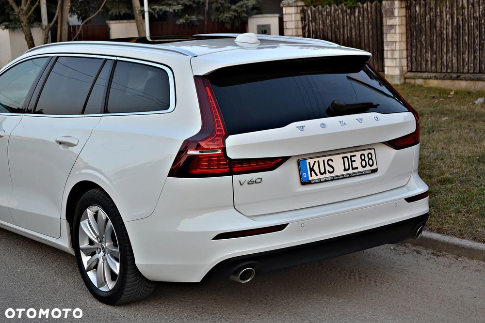 Volvo V60 D4 Geartronic Summum - 11