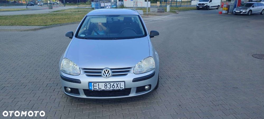 Volkswagen Golf - 2