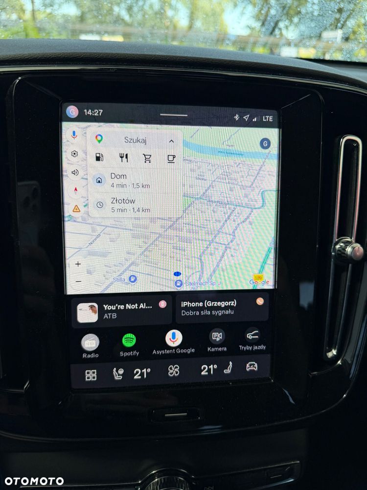 Volvo XC 40 B3 Plus Dark - 20