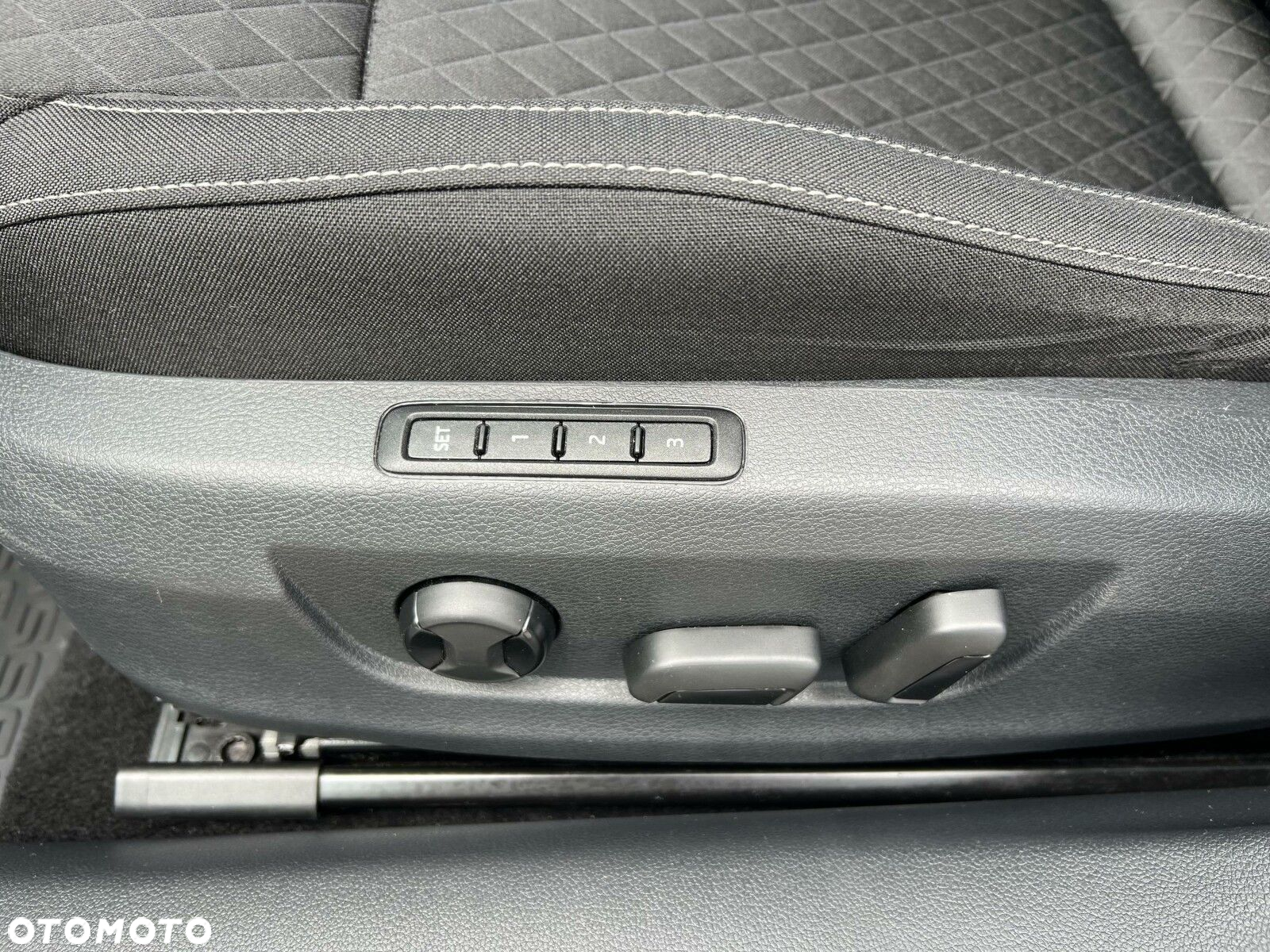 Skoda Superb 1.5 TSI Ambition DSG - 18