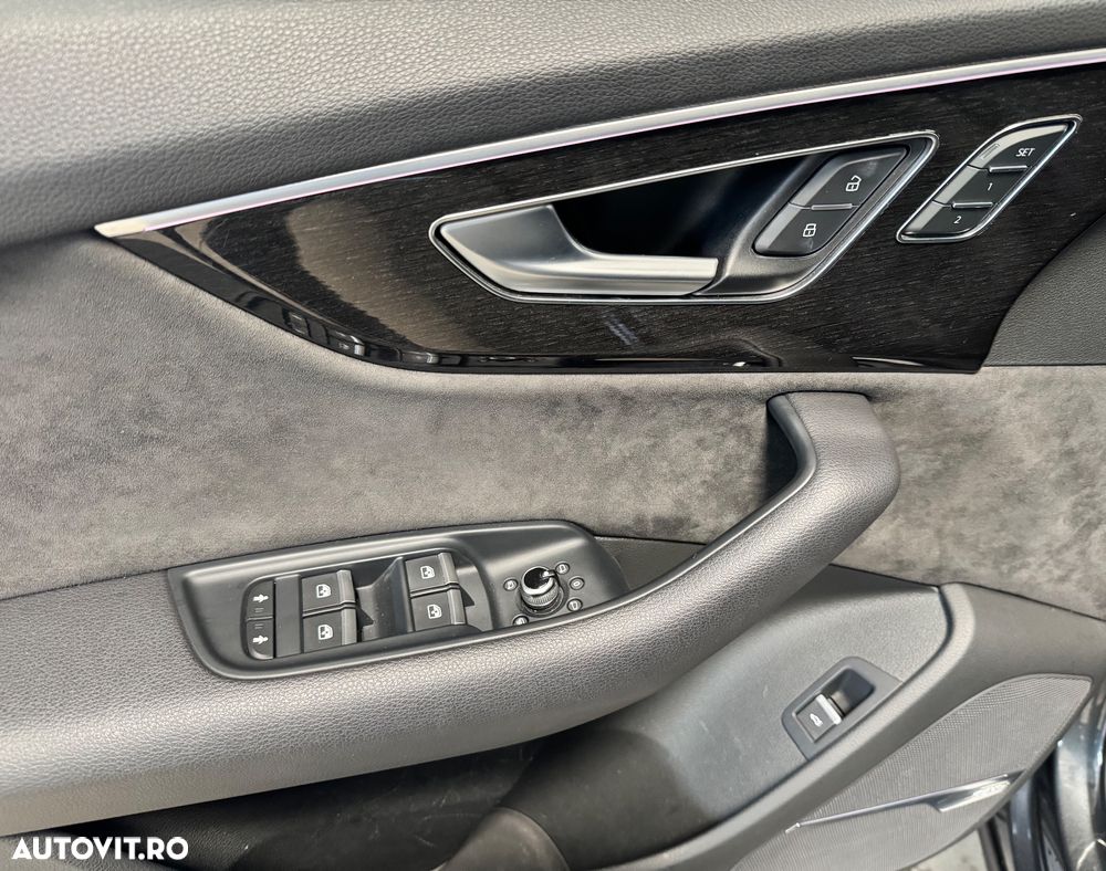Audi Q7 3.0 50 TDI quattro Tiptronic MHEV S Line - 23