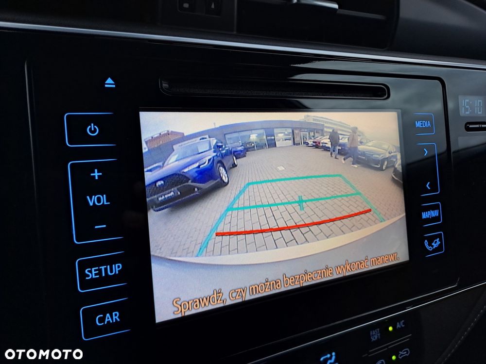 Toyota Auris Hybrid 135 Selection - 24