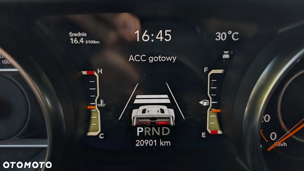 Jeep Wrangler Unlimited GME 2.0 Turbo Sahara - 26