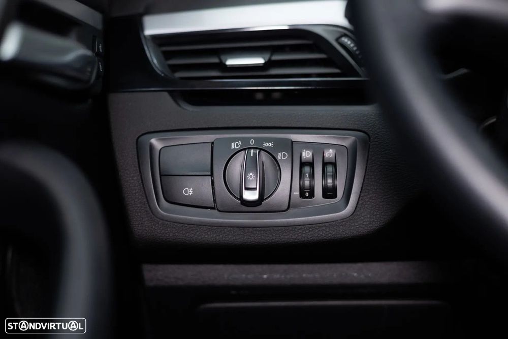 BMW X1 16 d sDrive Line Sport Auto - 40