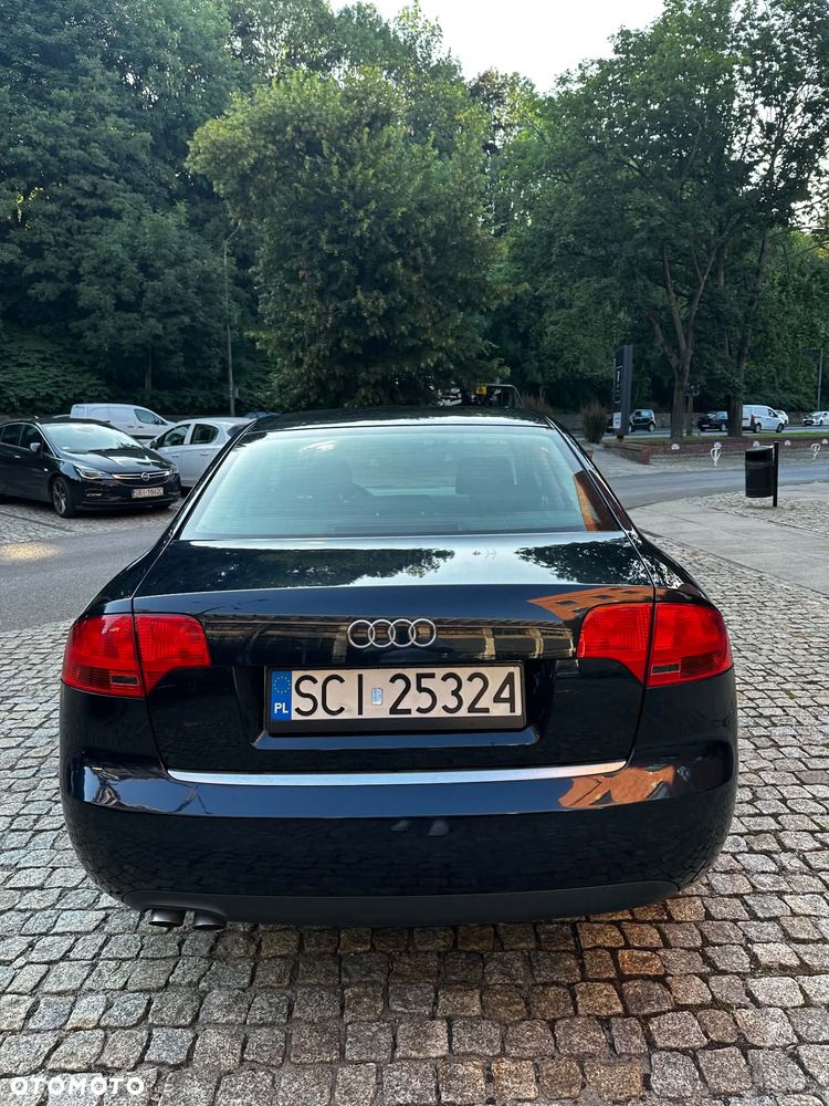 Audi A4 Limousine - 2