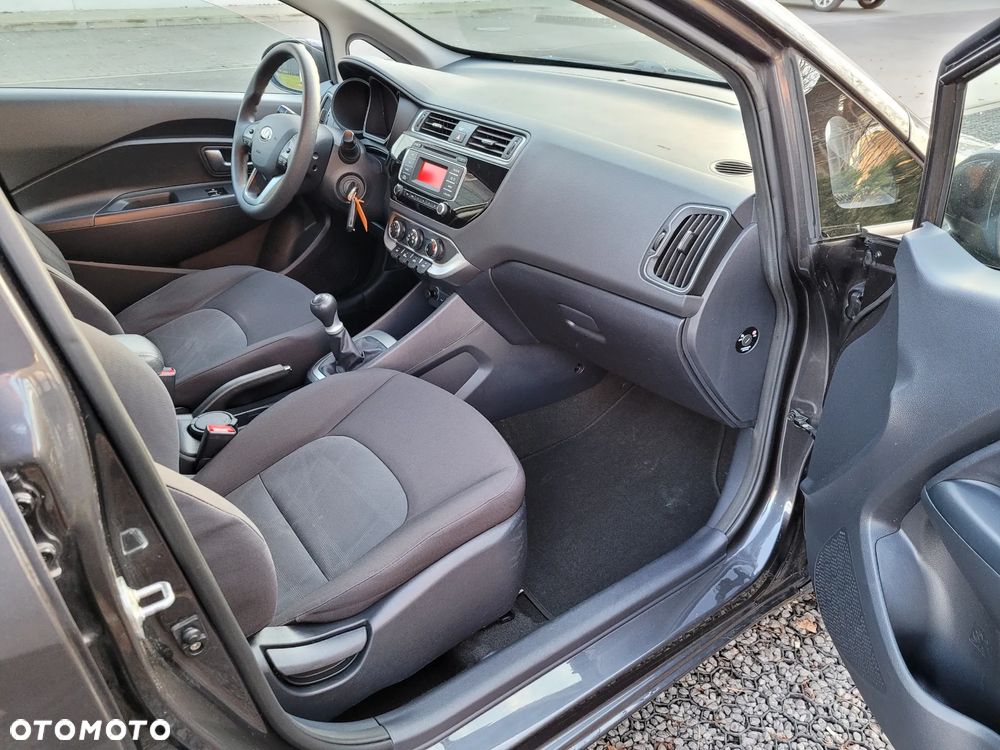Kia Rio 1.2 Attract - 13