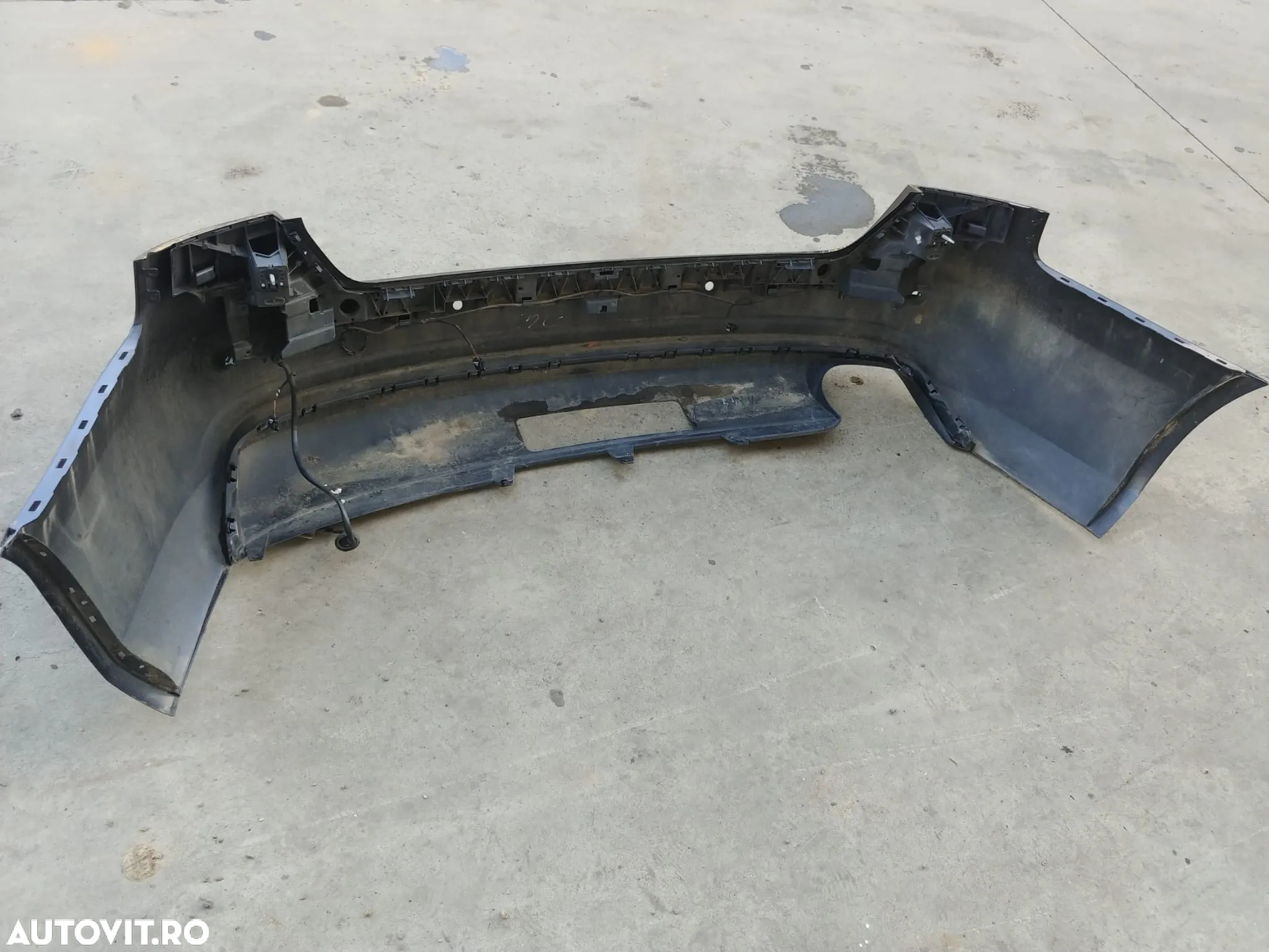 bara spate audi a4 b8 berlina facelift 8k5807511g - 2