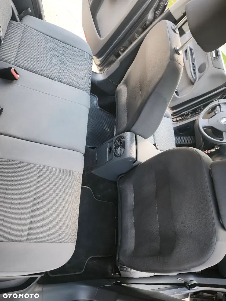 Volkswagen Golf Plus 1.9 TDI DPF Edition - 10