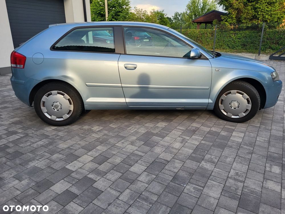 Audi A3 3-drzwiowe 1.6 Ambiente - 6