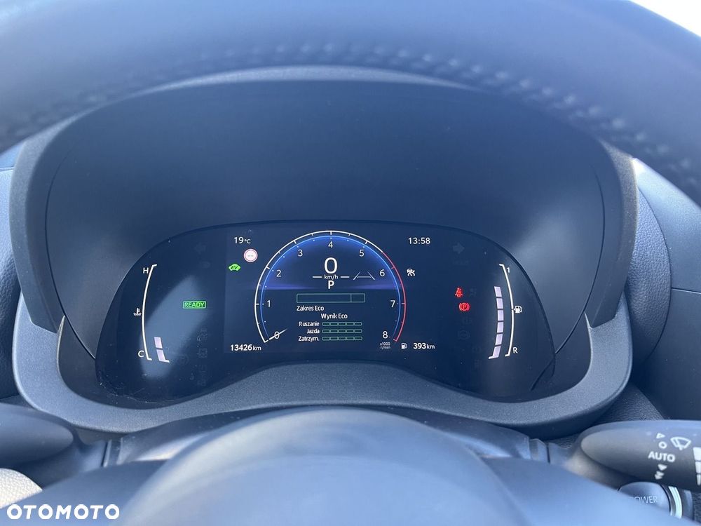 Toyota Yaris Cross Hybrid 1.5 Style AWD - 12