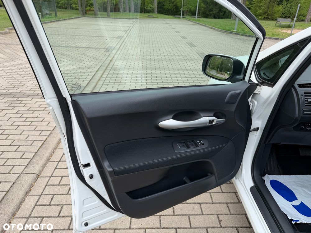 Toyota Auris 1.8 HSD Luna - 17