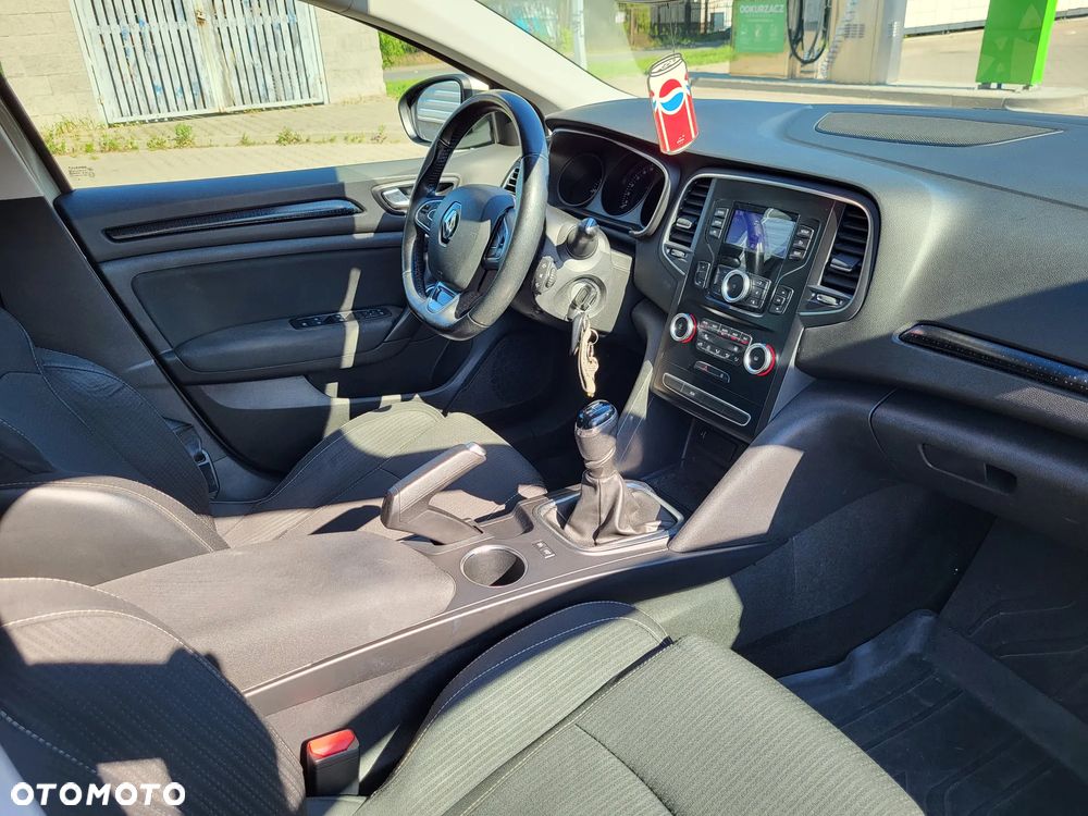 Renault Megane 1.6 SCe Zen - 19