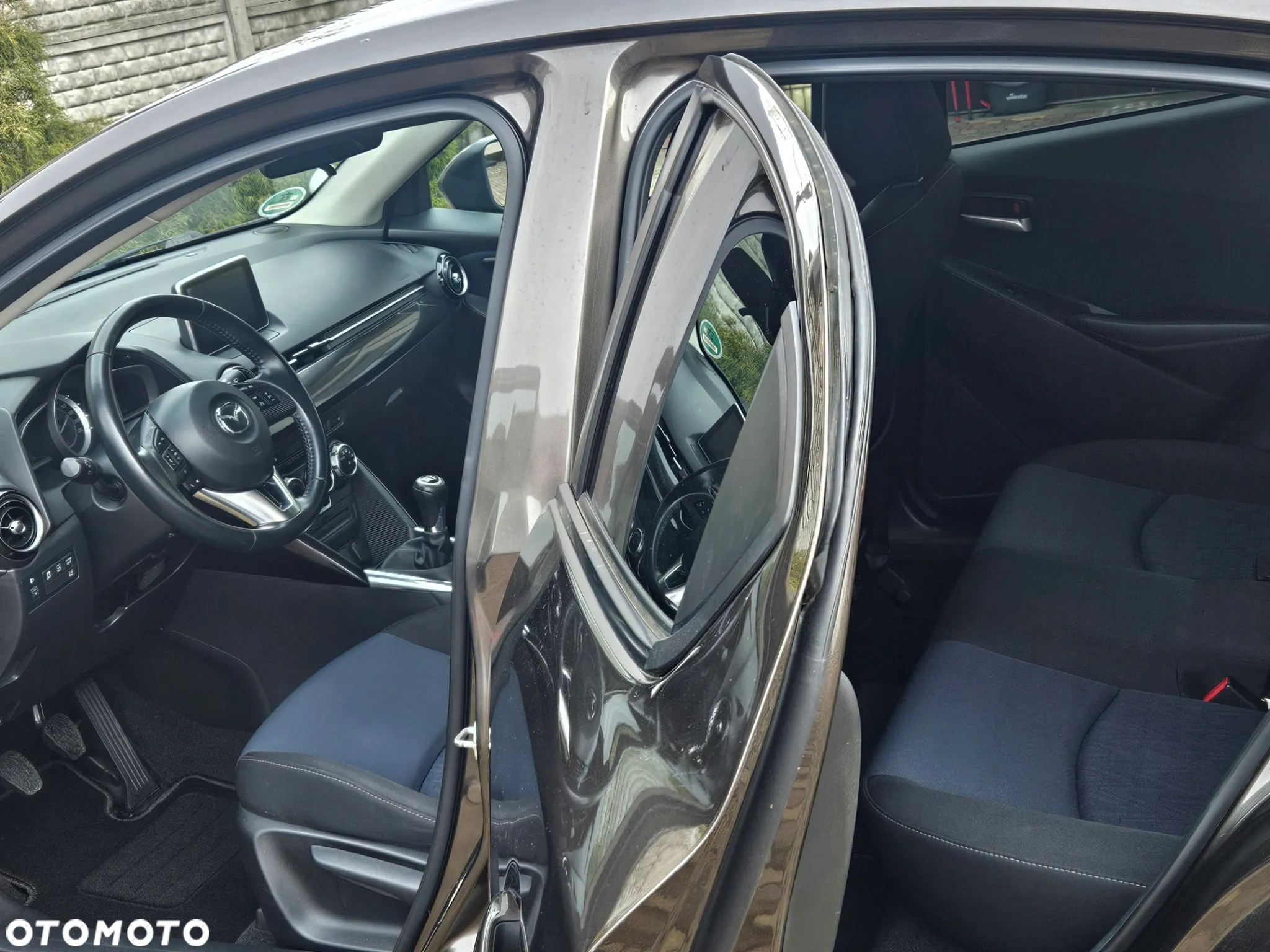 Mazda 2 1.5 Skypassion - 4
