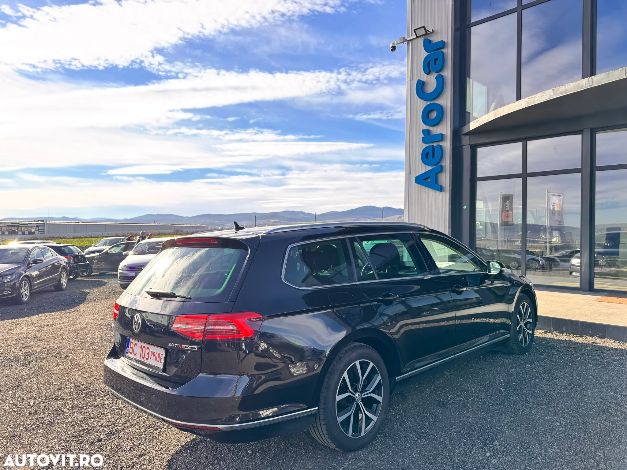 Volkswagen Passat Variant 2.0 TDI DSG 4Motion Highline - 11