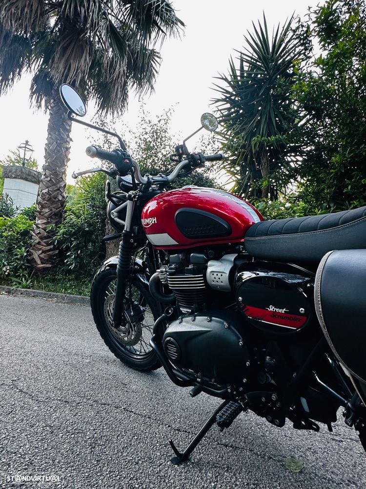 Triumph Scrambler - 13