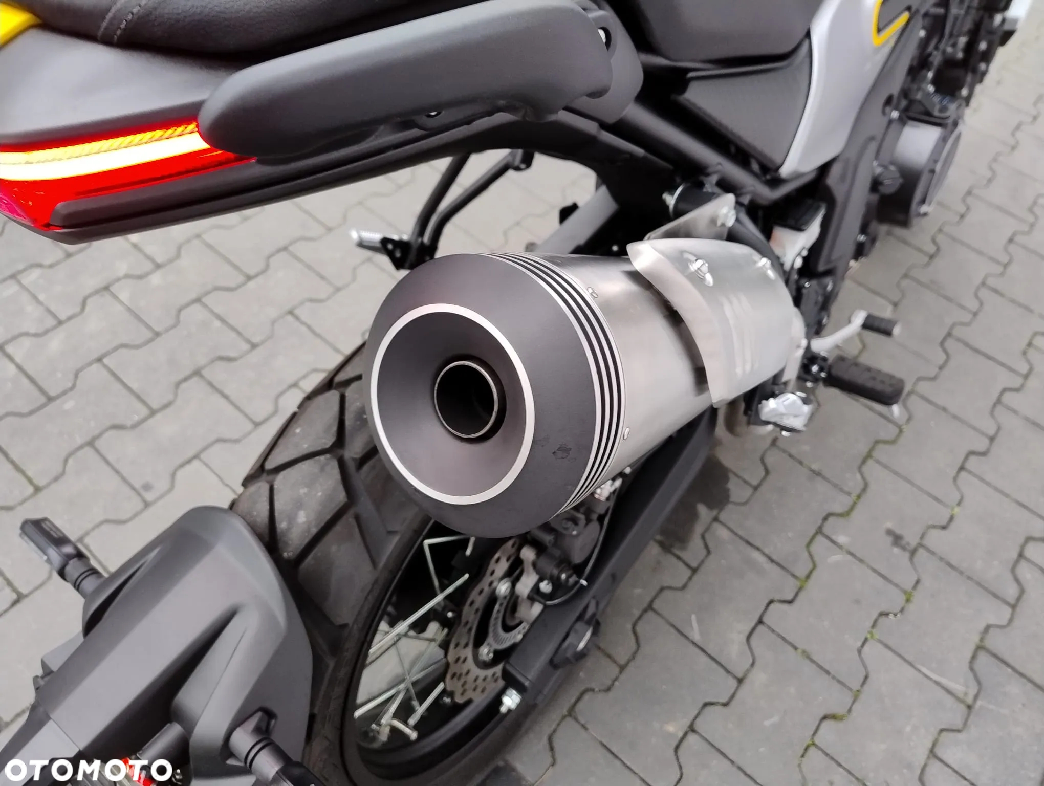 VOGE 525ACX - 12