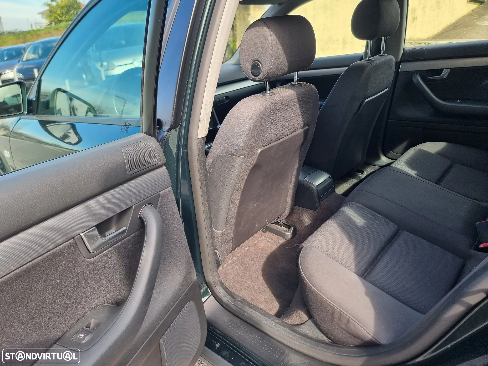 Audi A4 1.6 Exclusive - 11