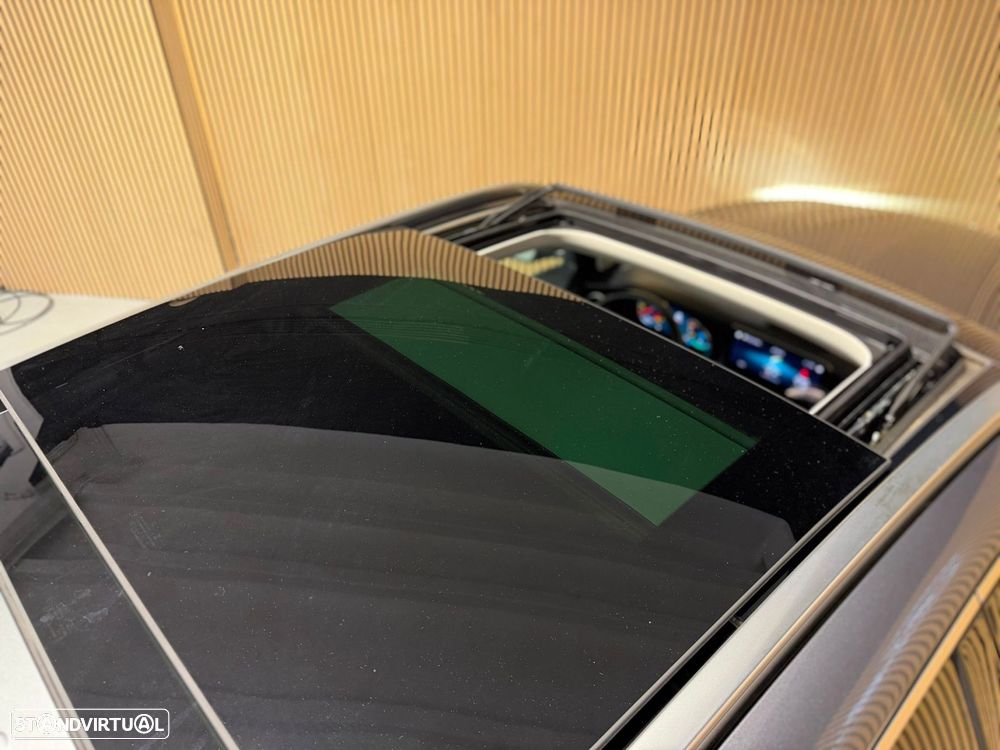 Mercedes-Benz GLC 300 e 4Matic - 29