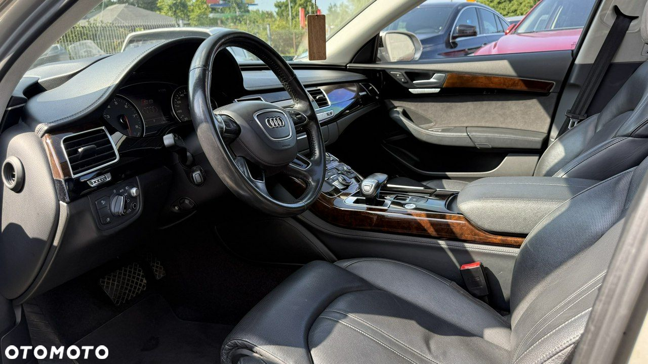 Audi A8 - 14