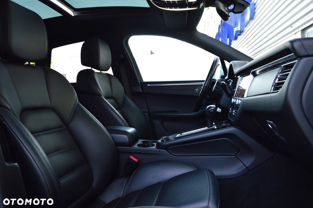 Porsche Macan Standard - 21