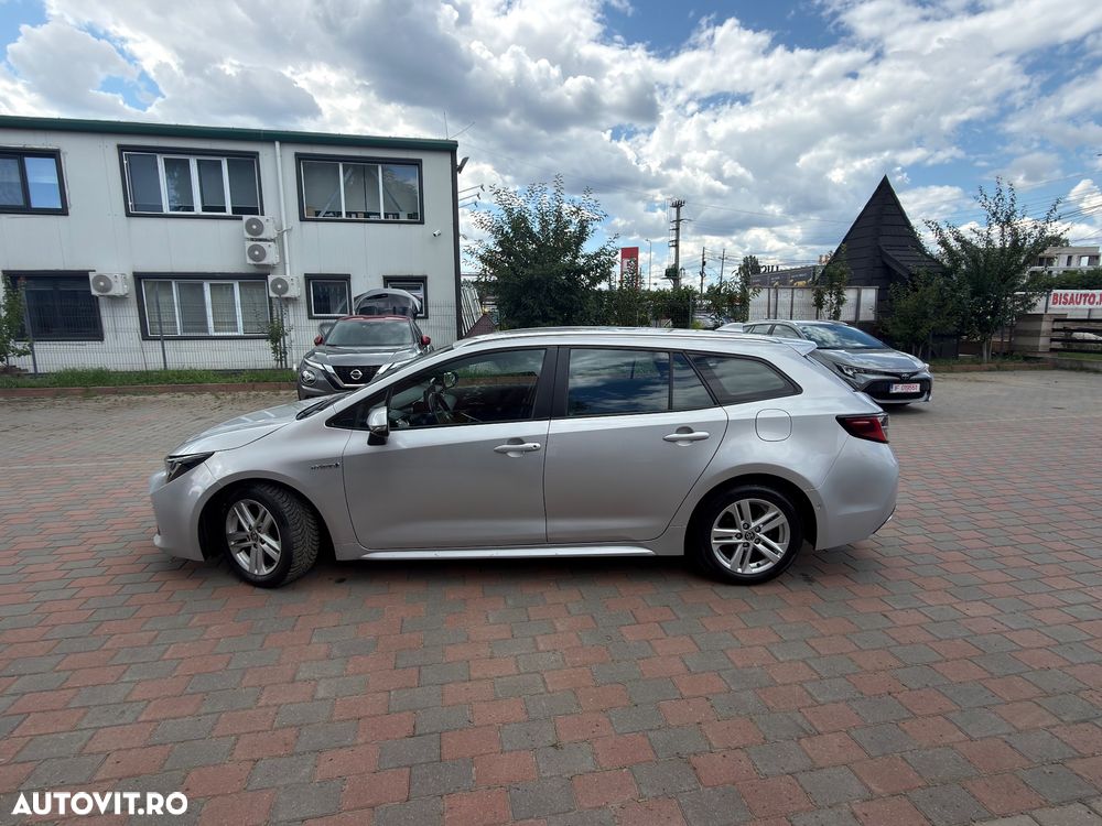 Toyota Corolla 1.8 HSD Business - 11