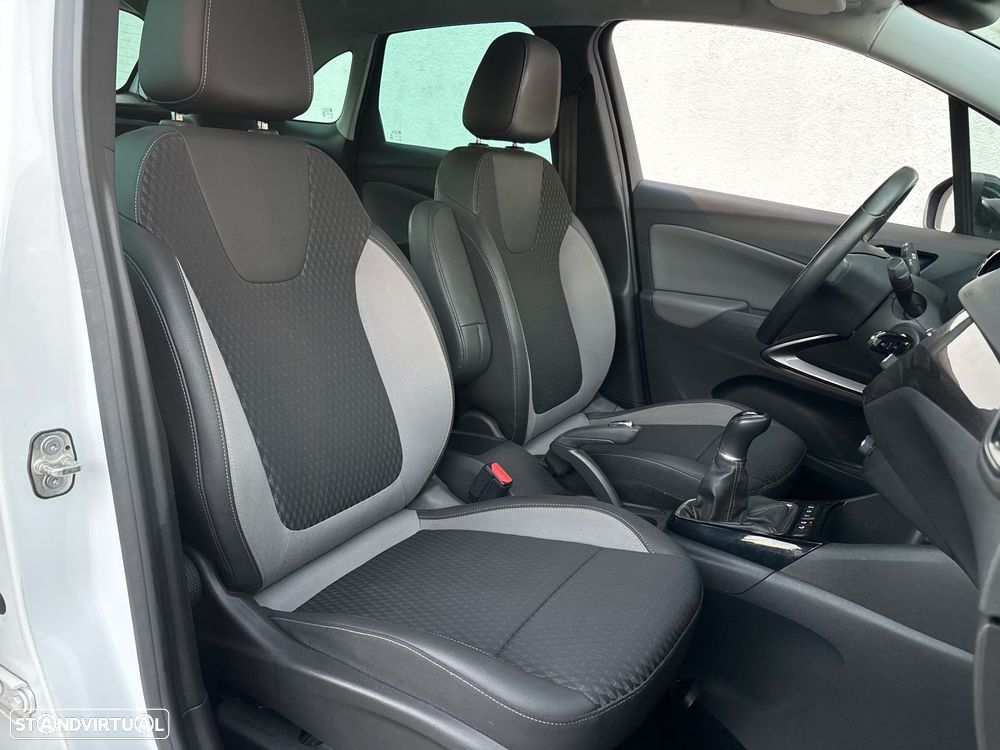 Opel Crossland X 1.2 T Innovation J17 - 6