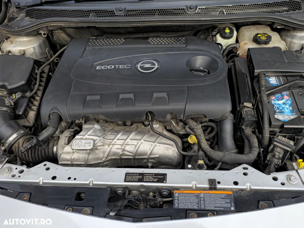 Opel Astra Sports Tourer 2.0 CDTI - 11