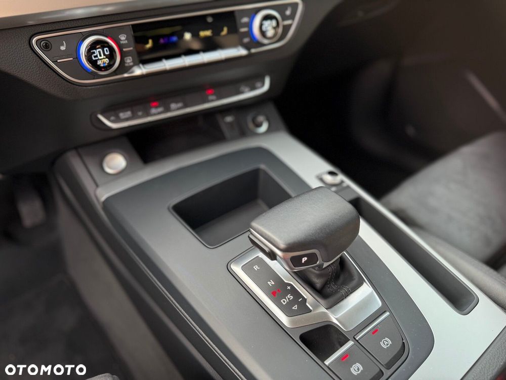 Audi Q5 Sportback - 25