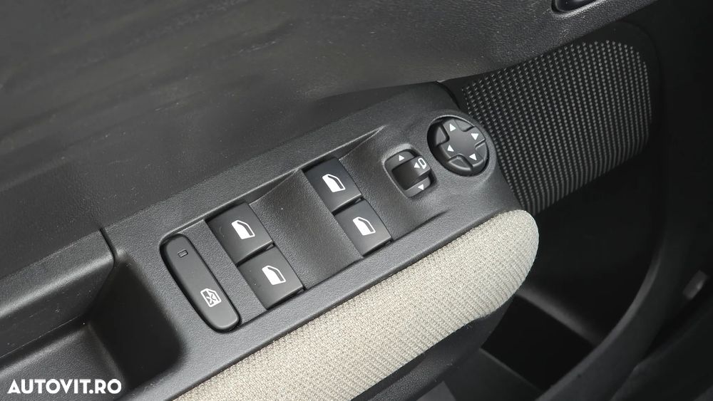 Citroën C3 AIRCROSS BlueHDI 120 Stop & Start EAT6 SHINE - 24