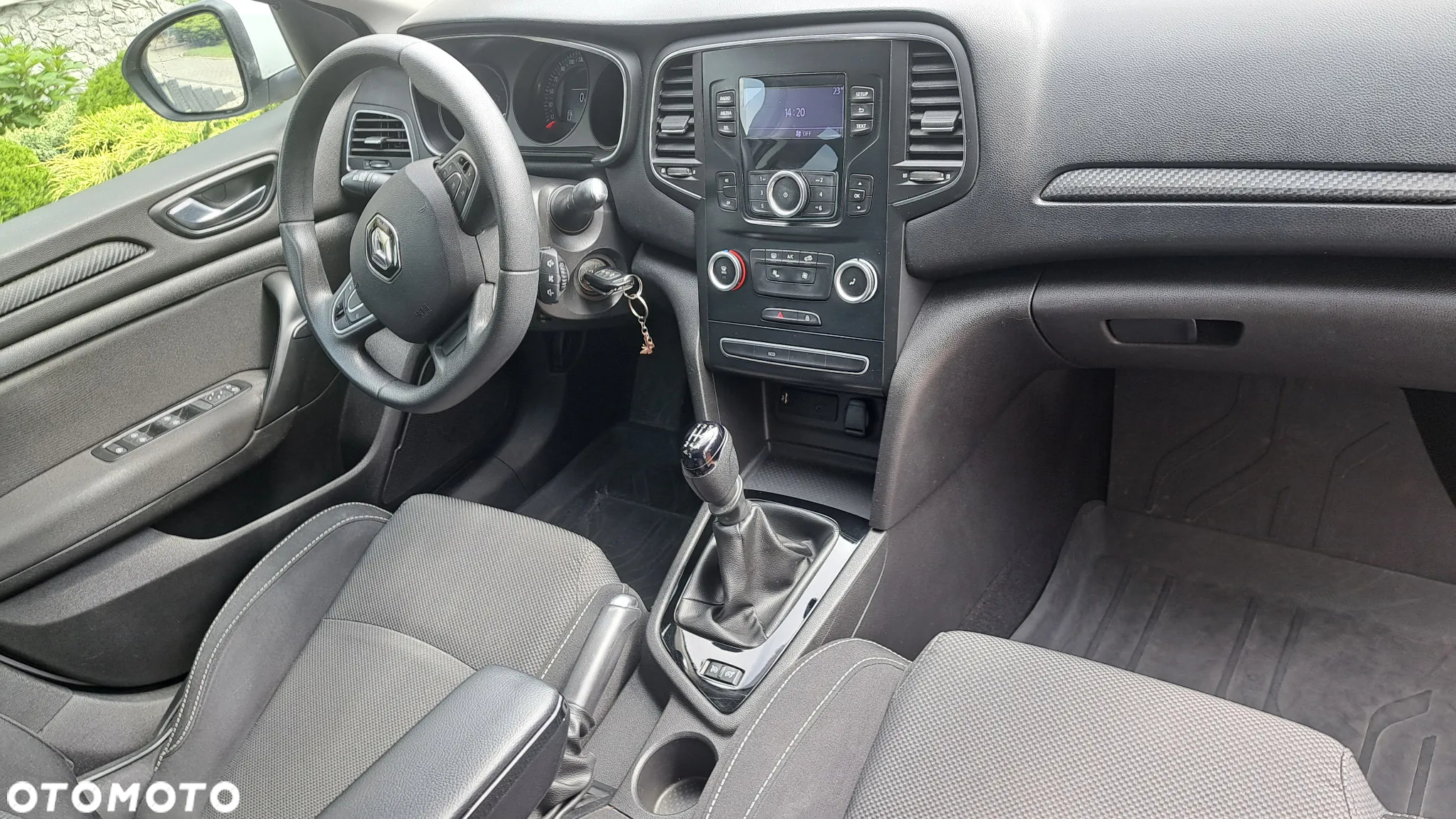 Renault Megane 1.6 SCe Life - 11