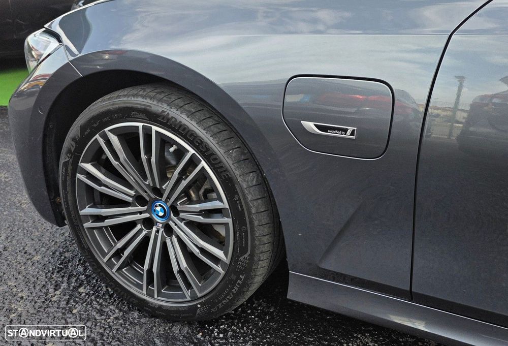 BMW 320 e Pack M Auto - 7