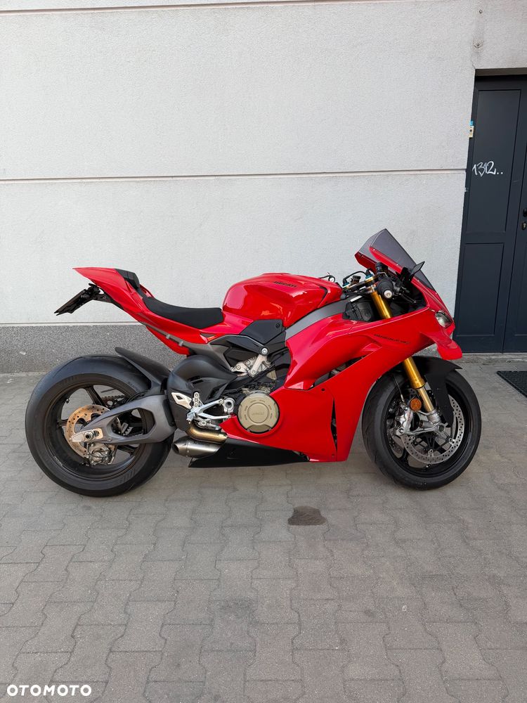 Ducati Panigale V4S - 1