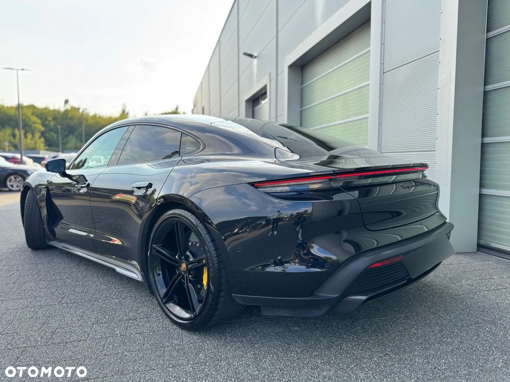 Porsche Taycan - 30