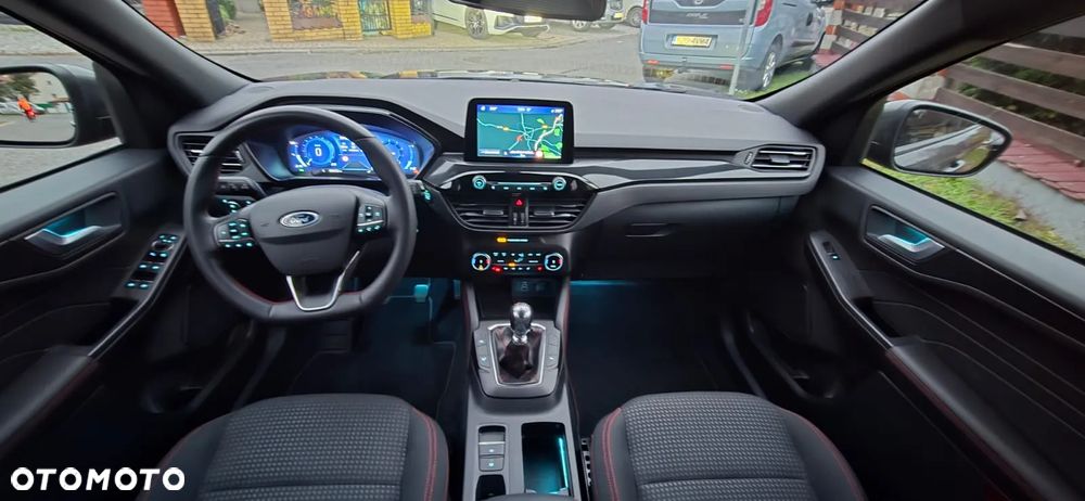 Ford Kuga 1.5 EcoBoost FWD ST-Line - 9