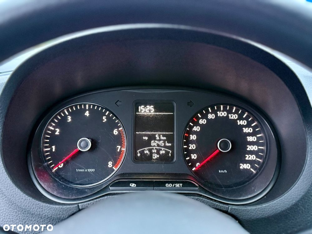 Volkswagen Polo 1.2 Life - 16