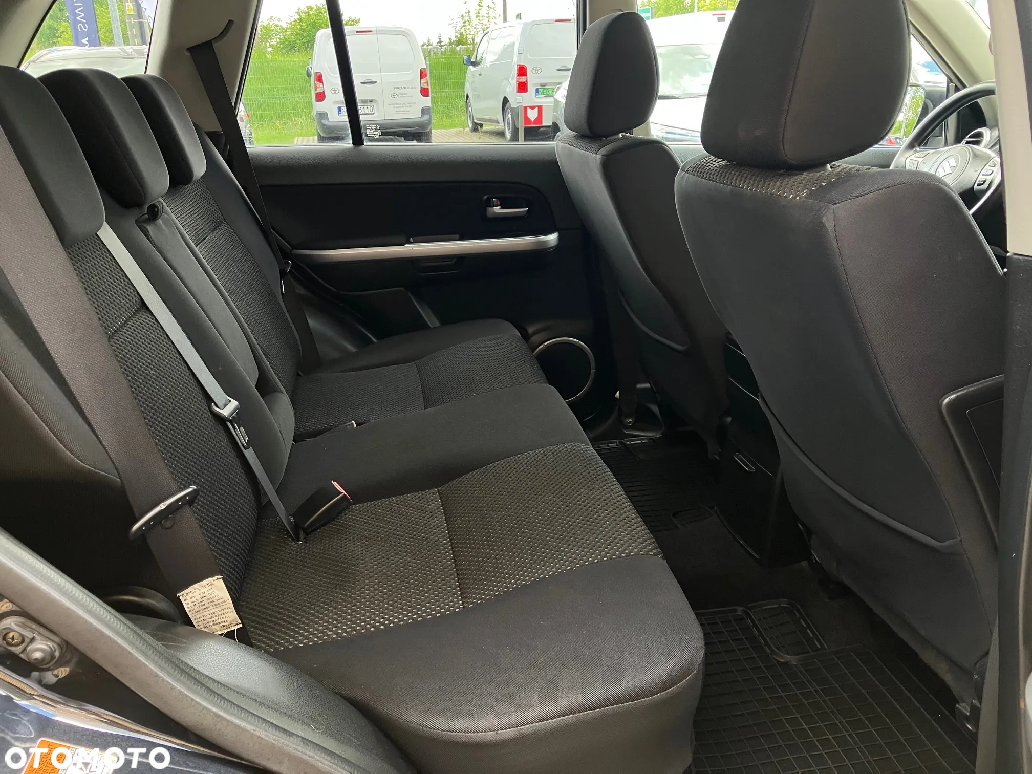Suzuki Grand Vitara 1.9 DDiS Comfort - 16