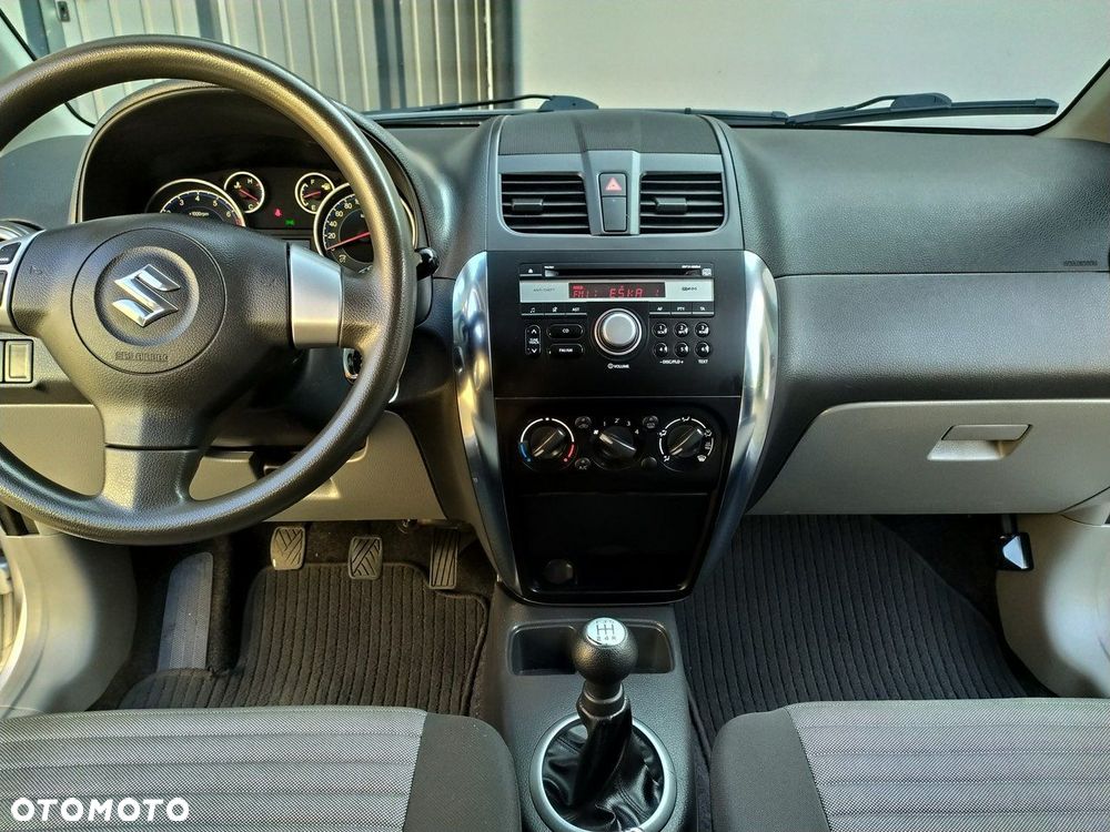 Suzuki SX4 1.6 Comfort 4WD - 18