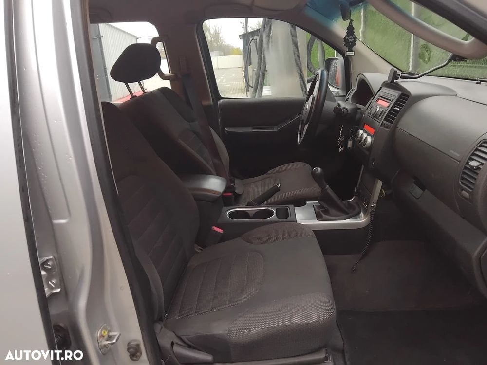 Nissan Pathfinder 2.5 dCi DPF All Mode 4X4 LE - 15