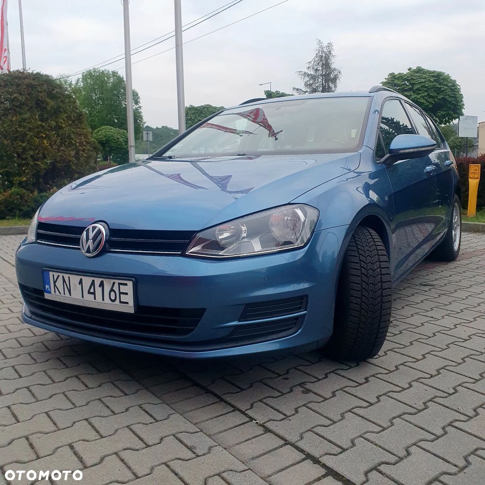 Volkswagen Golf - 1