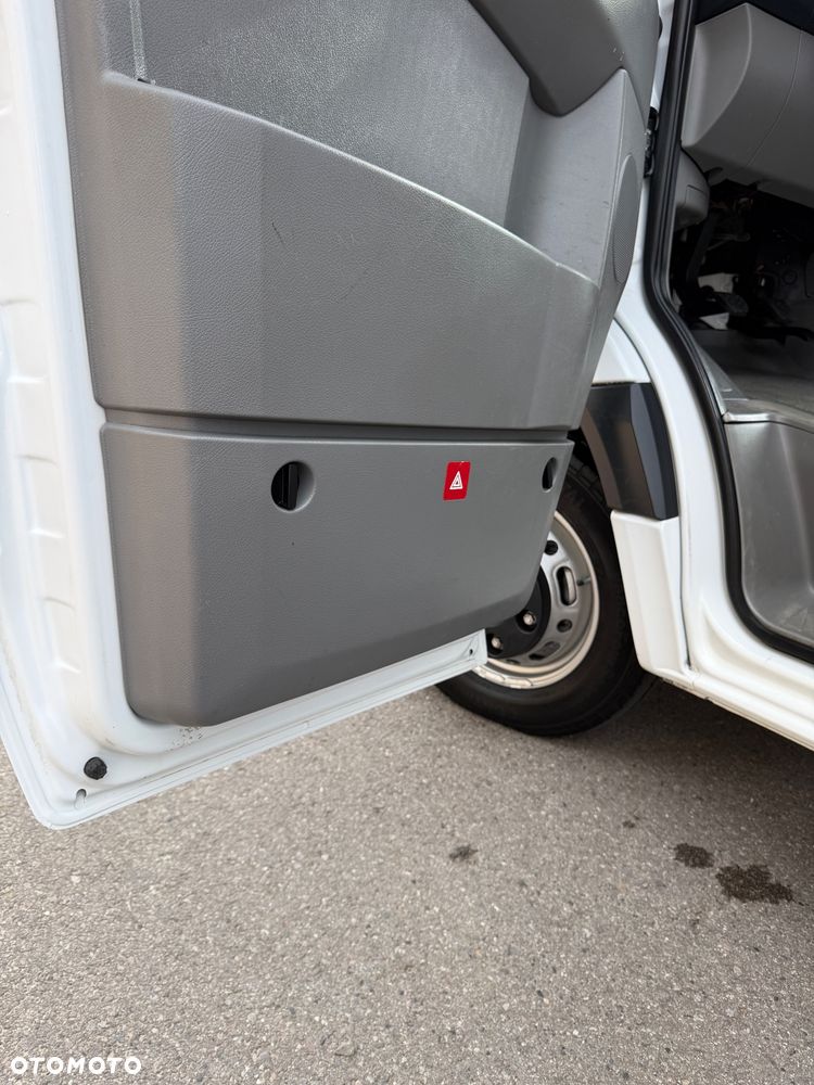 Mercedes-Benz Sprinter - 34