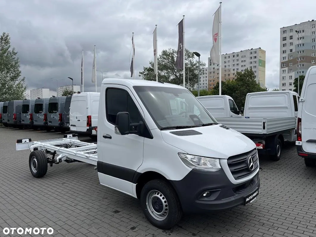 Mercedes-Benz Sprinter - 3
