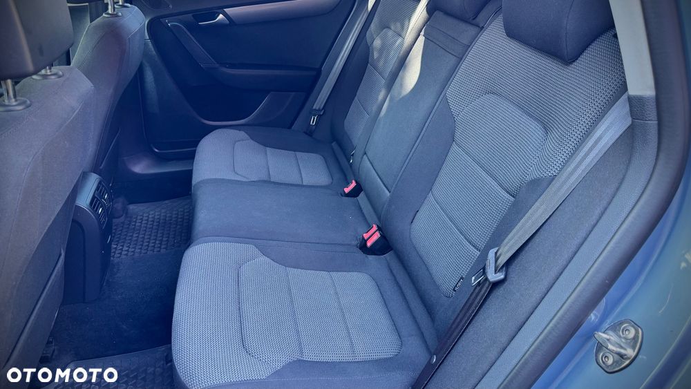 Volkswagen Passat Variant 2.0 TDI BlueMotion Technology Comfortline - 19