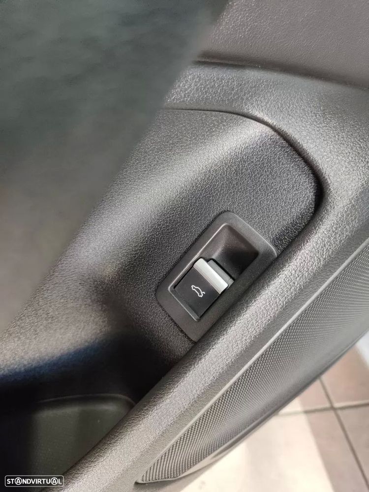 Audi A4 Avant 2.0 TDI DPF multitronic S line Sport Pack - 24