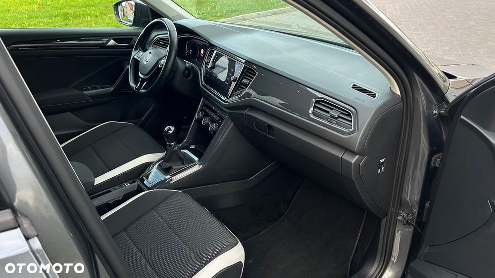 Volkswagen T-Roc 1.5 TSI GPF ACT Premium - 31